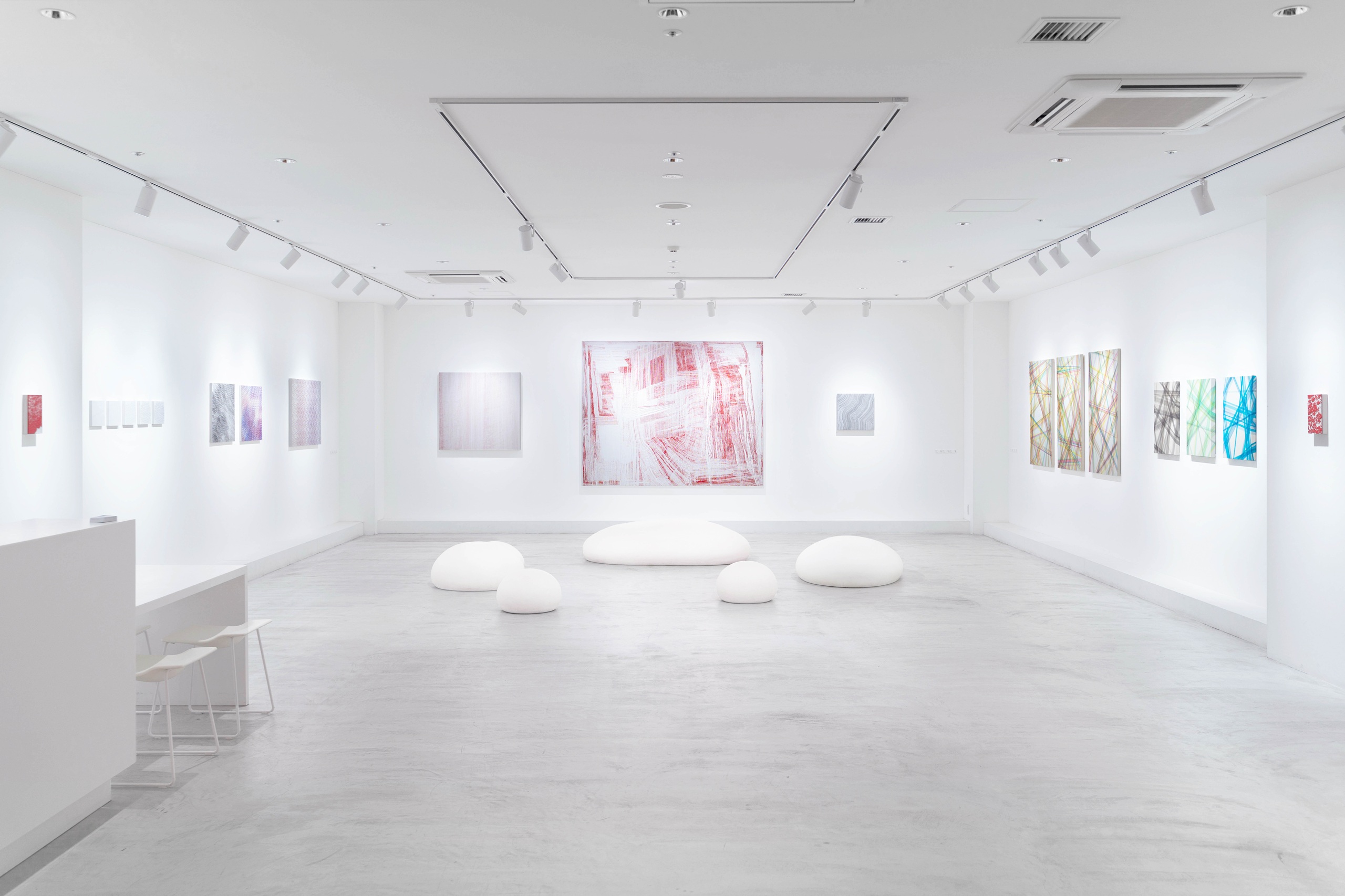 杜の街プラザ2 階にあるパブリックアートラウンジ「Le Metté Adeline ( ルメテ アデリン)」